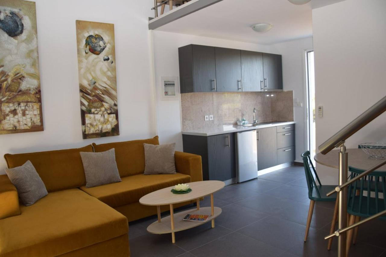 Olympia Suites ปีร์กอส ภายนอก รูปภาพ