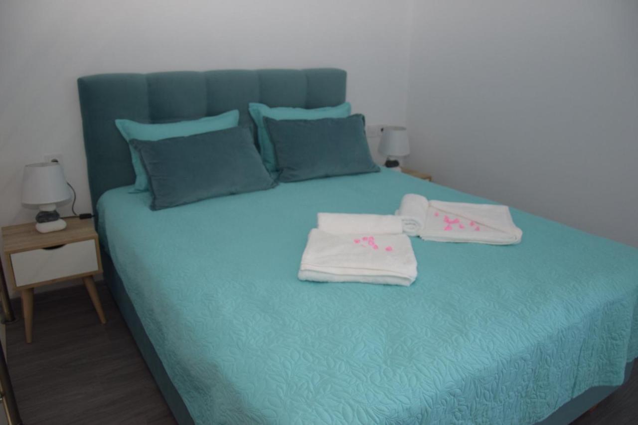 Olympia Suites ปีร์กอส ภายนอก รูปภาพ