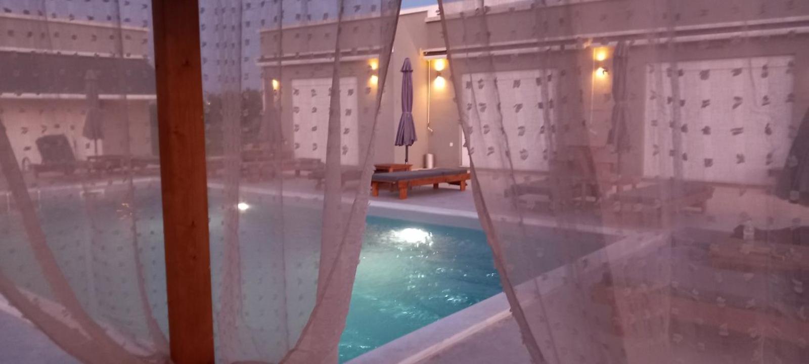 Olympia Suites ปีร์กอส ภายนอก รูปภาพ