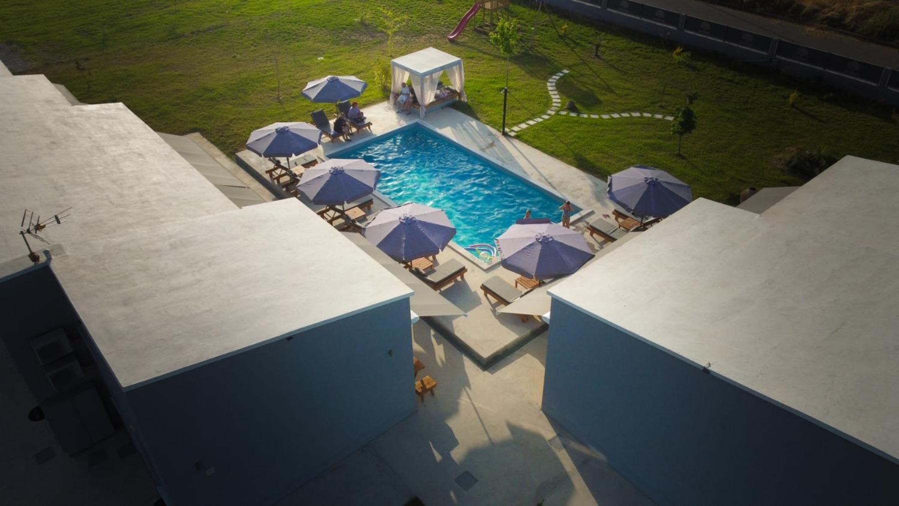Olympia Suites ปีร์กอส ภายนอก รูปภาพ